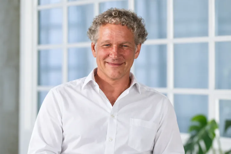 Tobias Schlattmann von Cybersense im TeleTrusT-Podcast Intrusion Detection